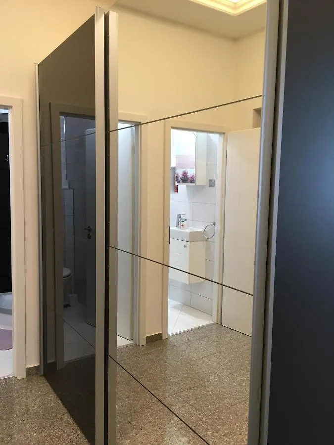 Rum i privatbostad Apartment Top Diplomat Prag